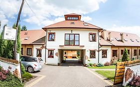 Agroturystyka W Dolinie Stawu - Pokoje Gościnne